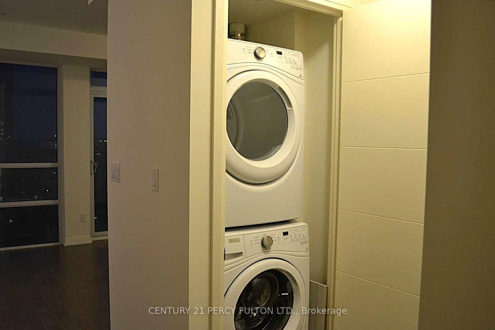 460 Adelaide Street E, Unit 1212 thumbnail 14