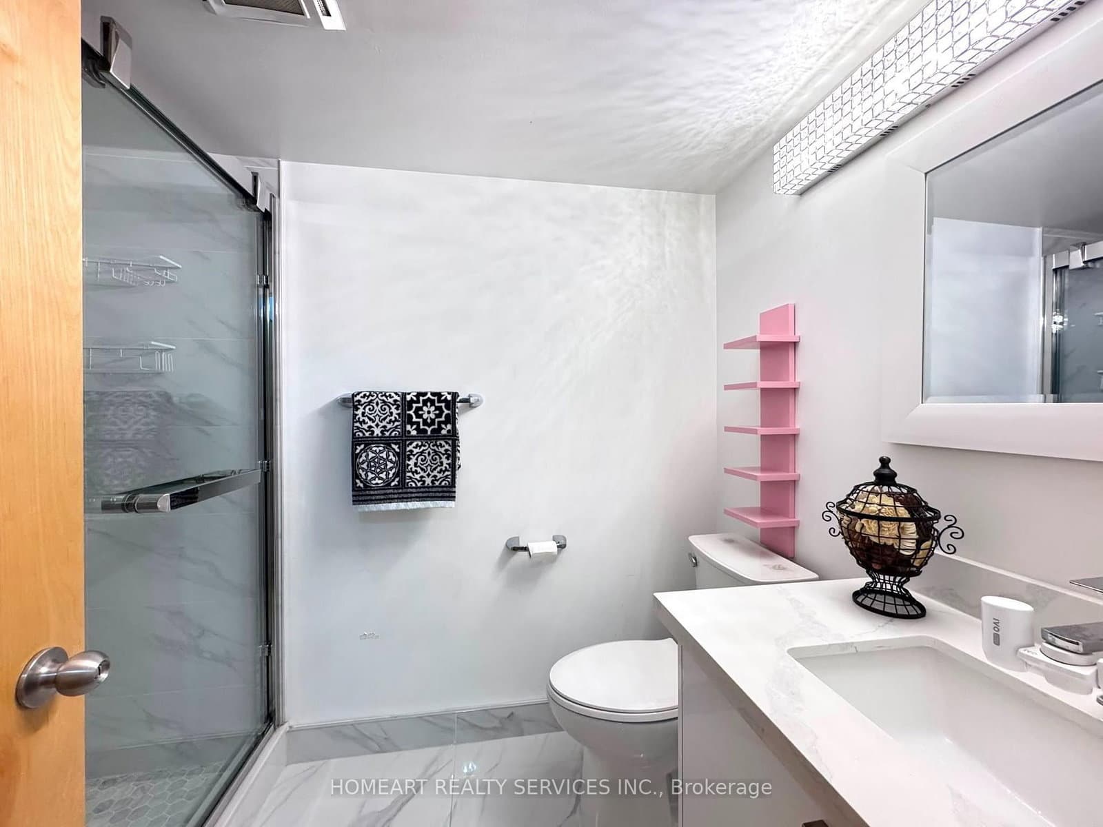 255 Richmond Street E, Unit 404 thumbnail 15