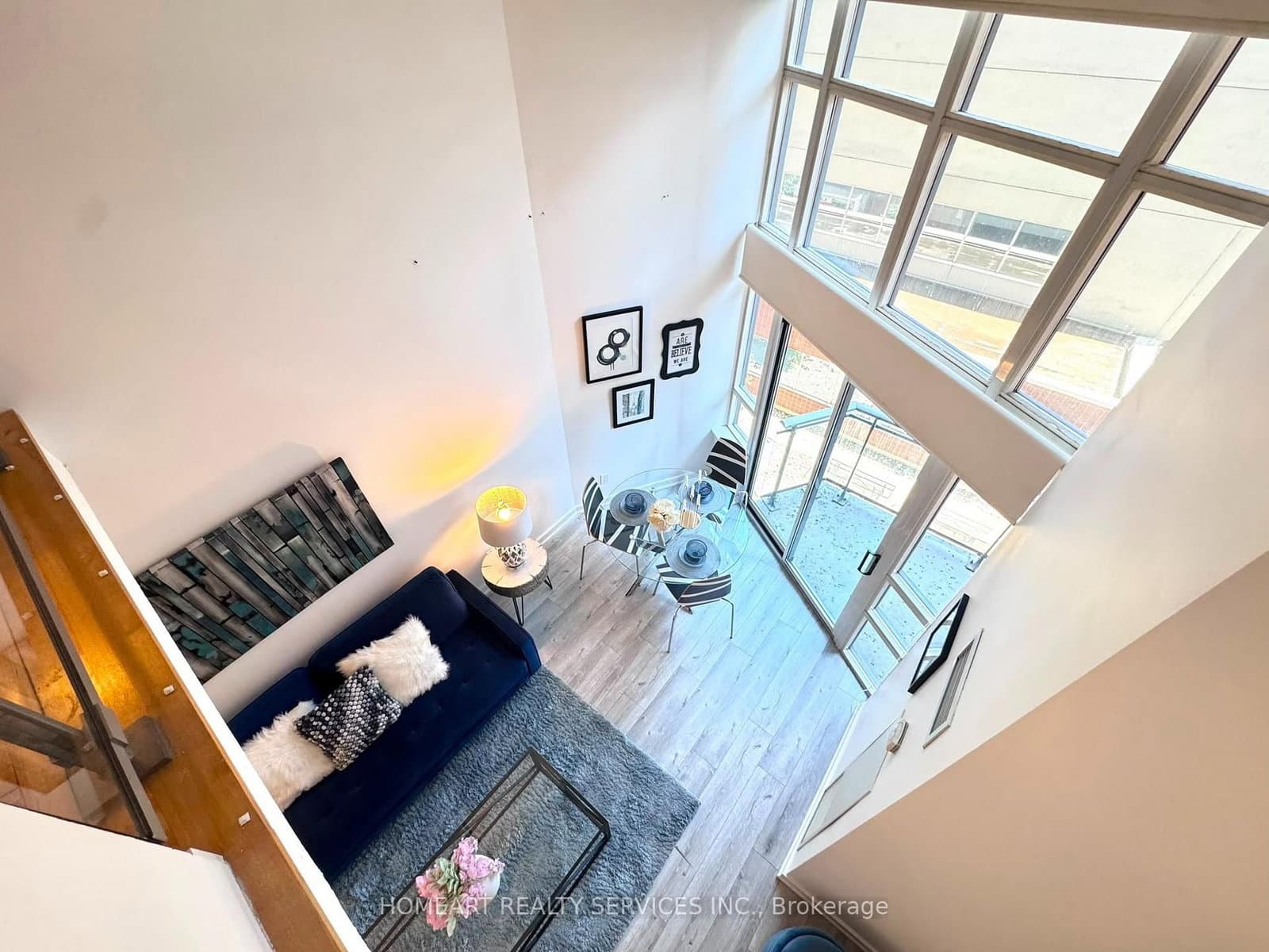 255 Richmond Street E, Unit 404 thumbnail 4