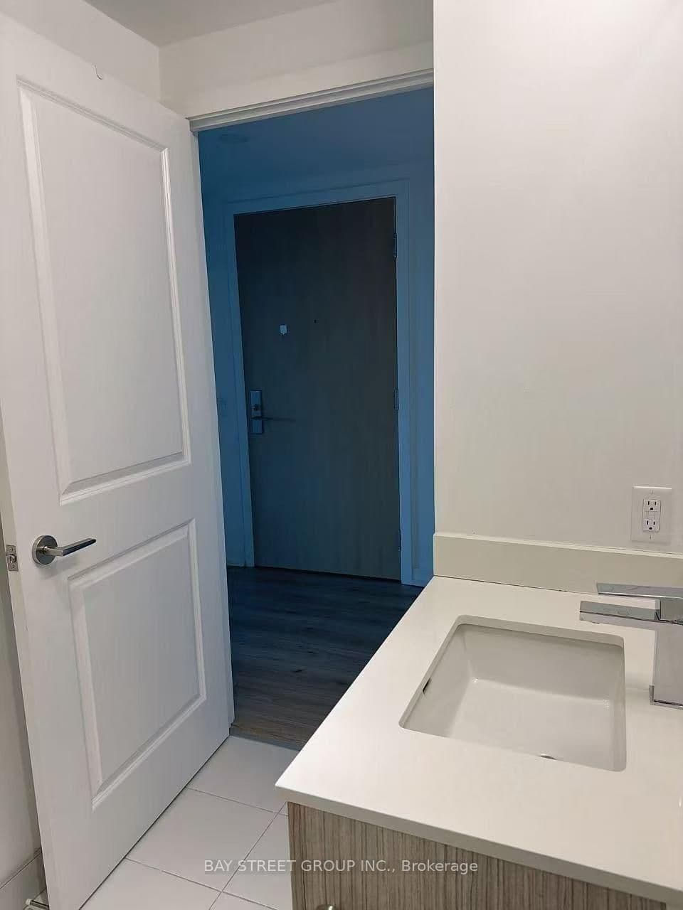395 Bloor Street E, Unit 3006 thumbnail 6