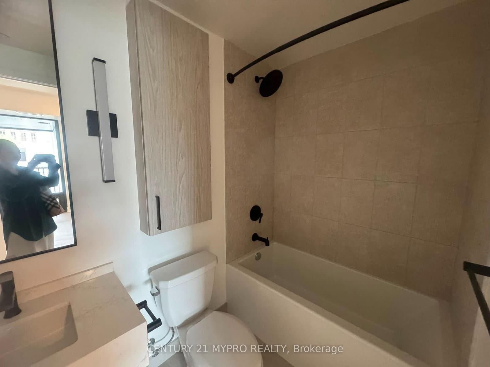 91 Montclair Avenue, Unit 716 thumbnail 7
