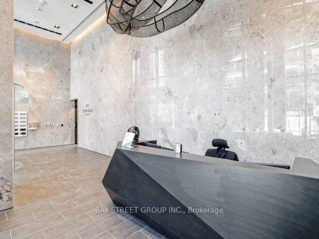 1 Yorkville Avenue, Unit 4602 thumbnail 2