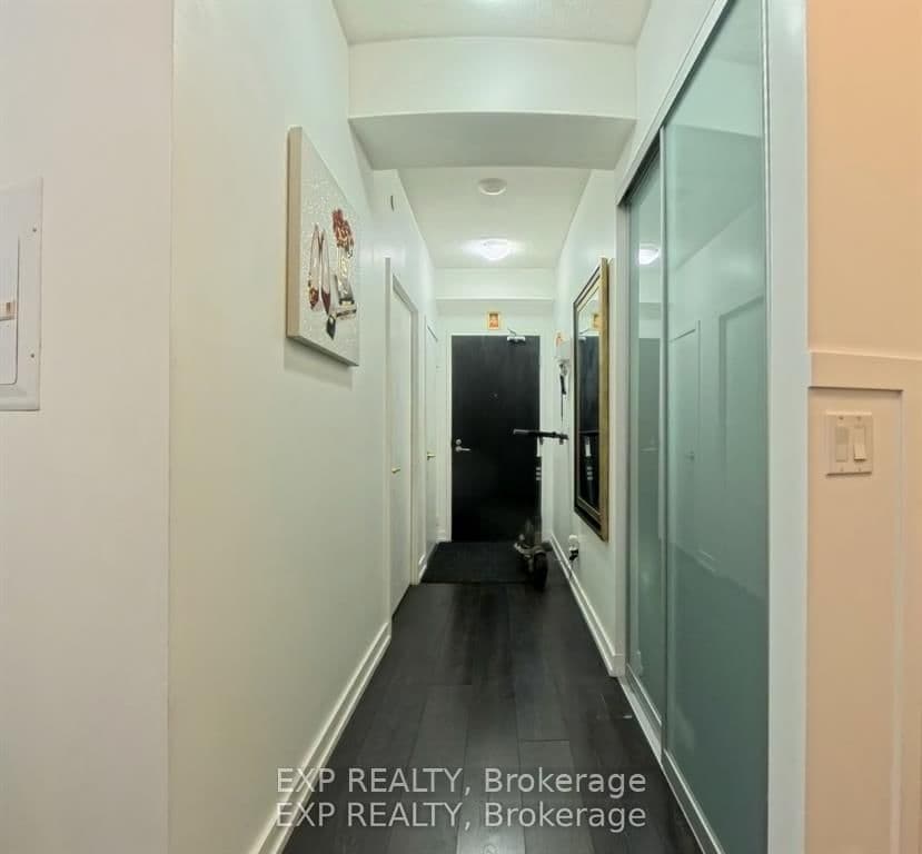 297 College Street, Unit 608 thumbnail 9