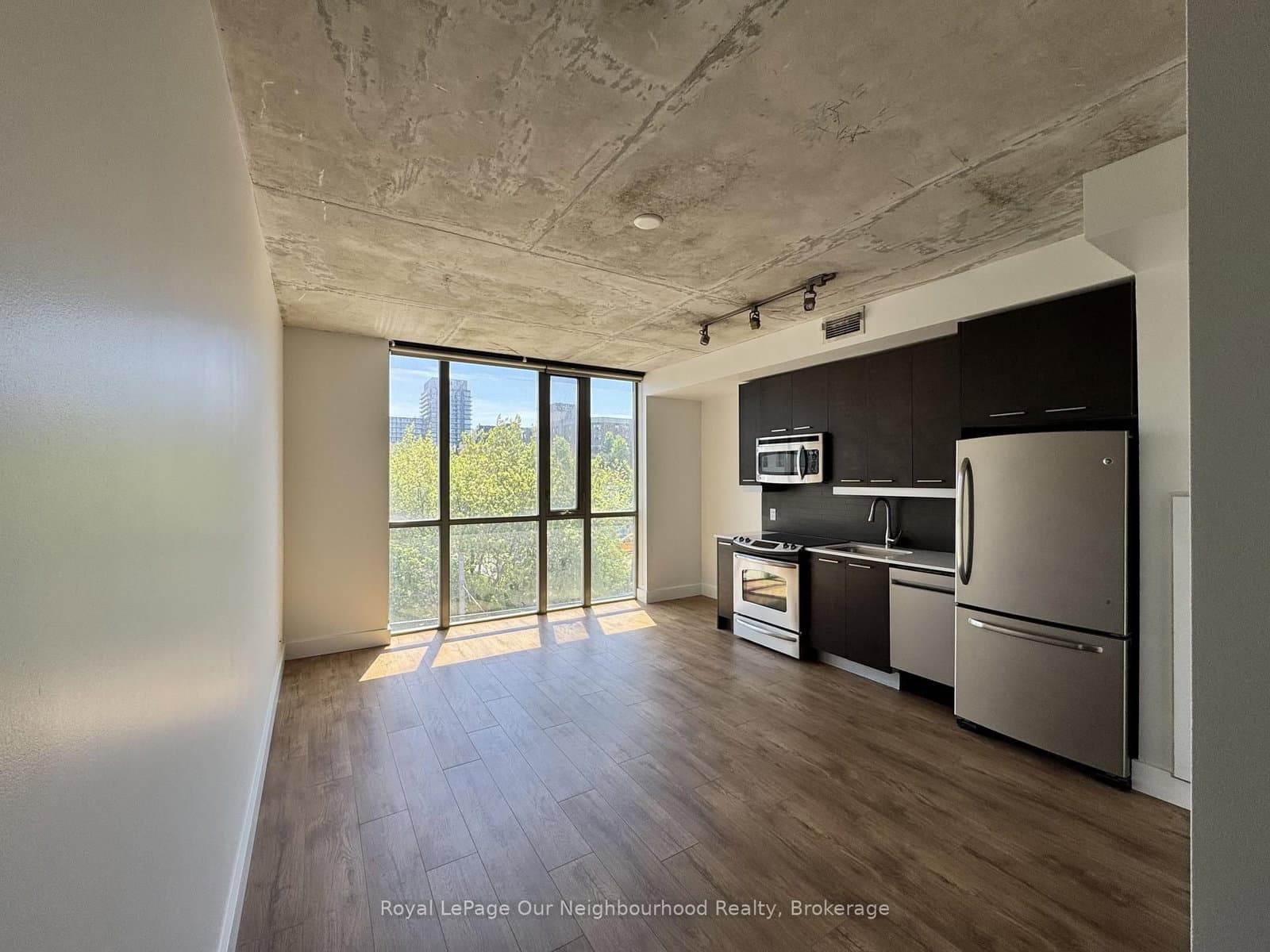 2 Gladstone Avenue, Unit 308 thumbnail 4
