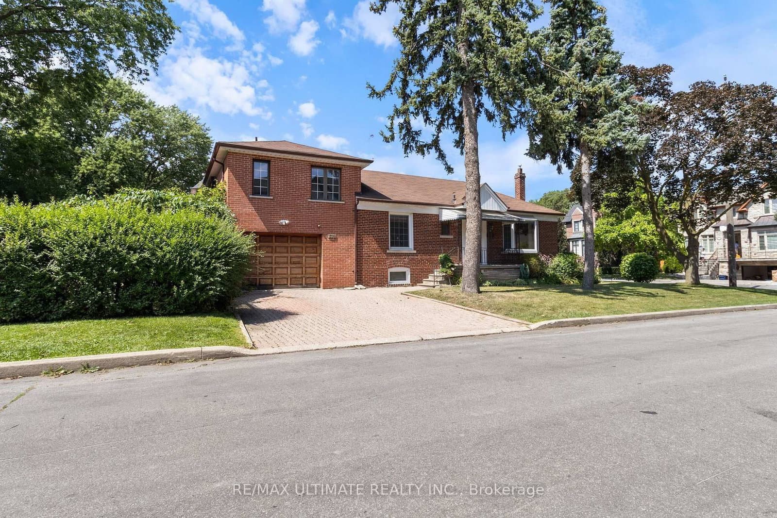 519 Douglas Avenue thumbnail 2
