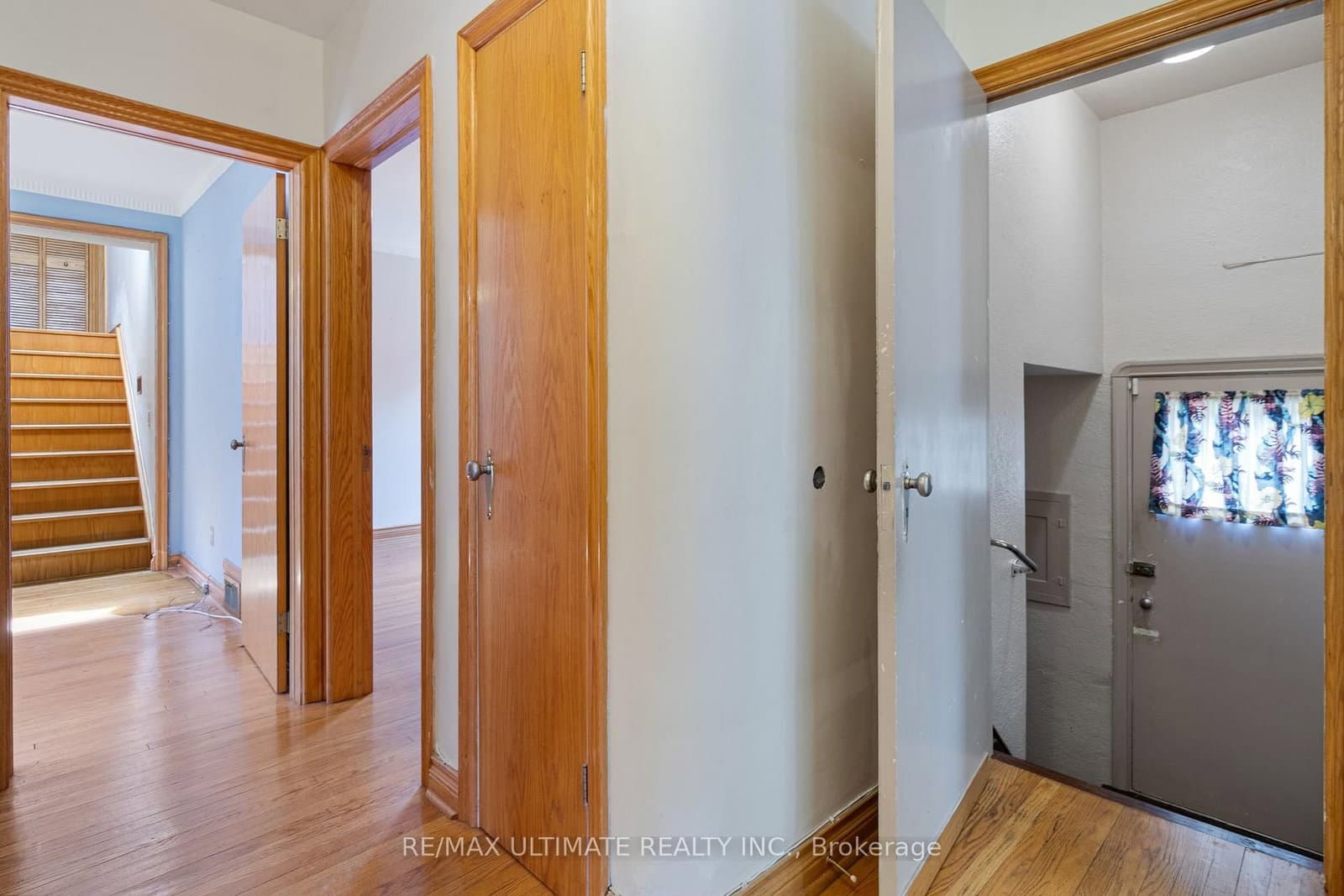 519 Douglas Avenue thumbnail 32
