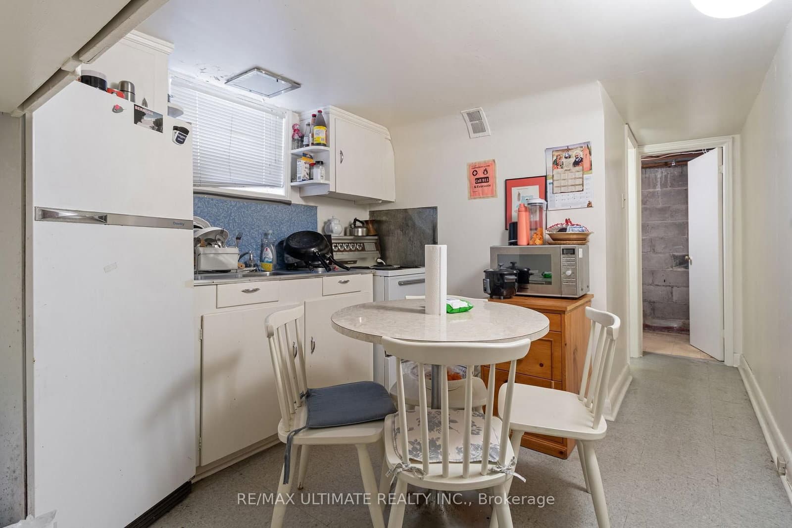 519 Douglas Avenue thumbnail 33