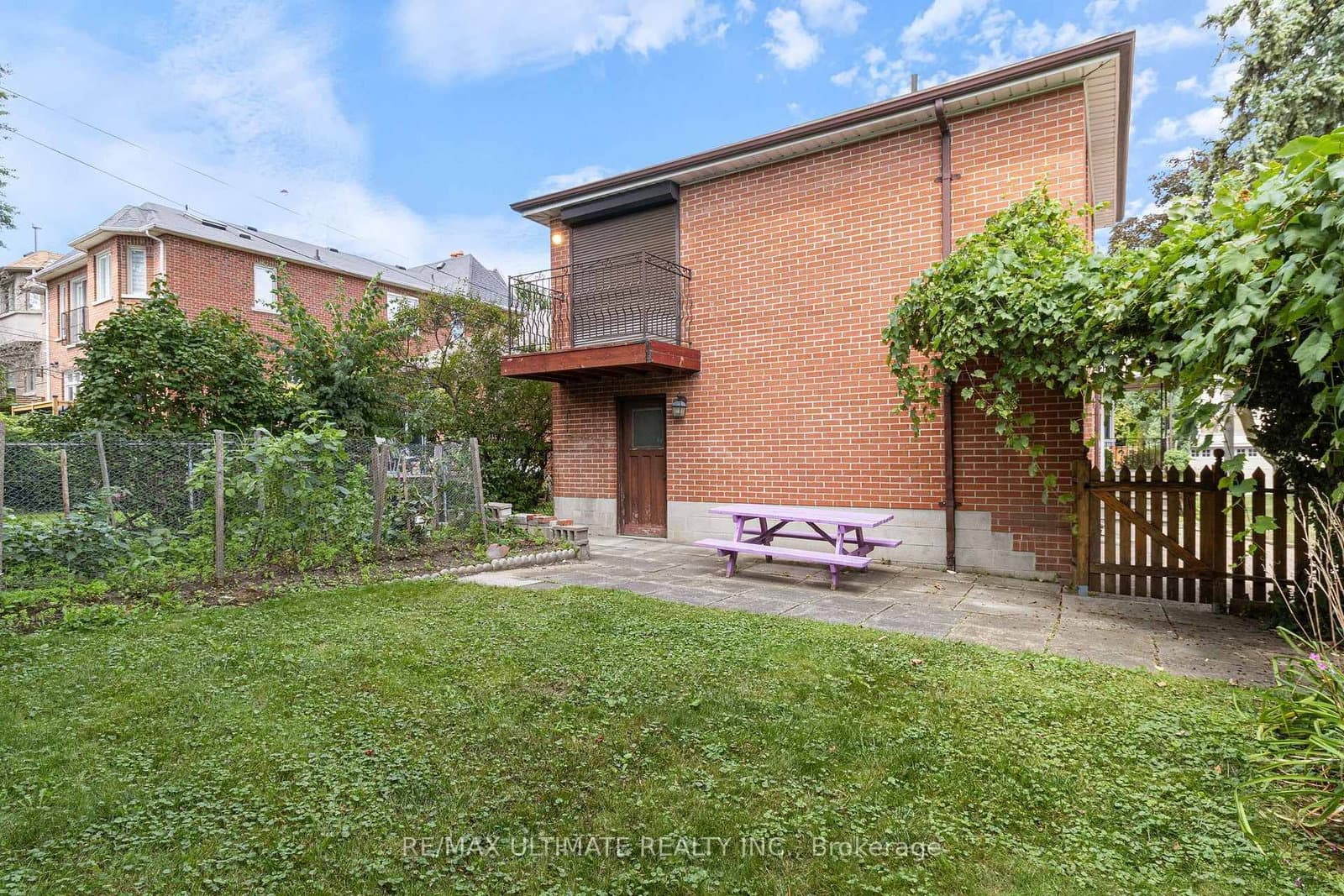 519 Douglas Avenue thumbnail 40