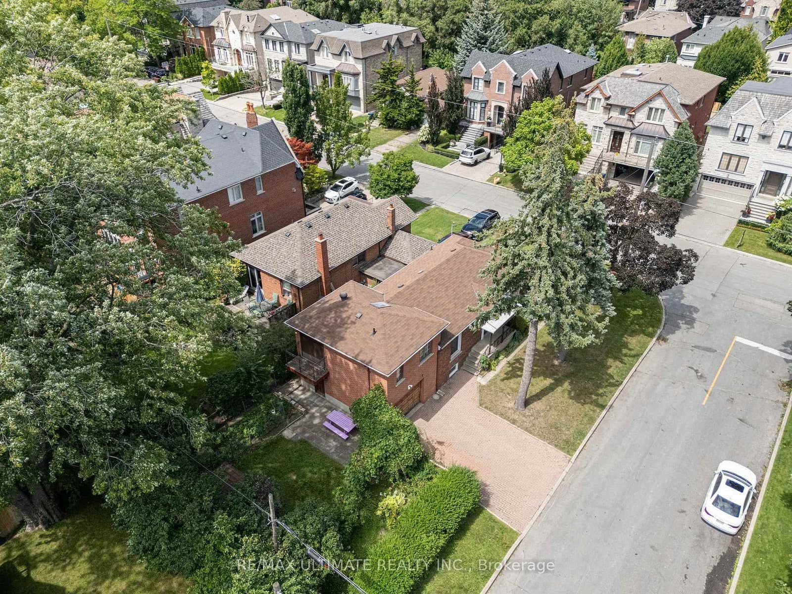 519 Douglas Avenue thumbnail 42