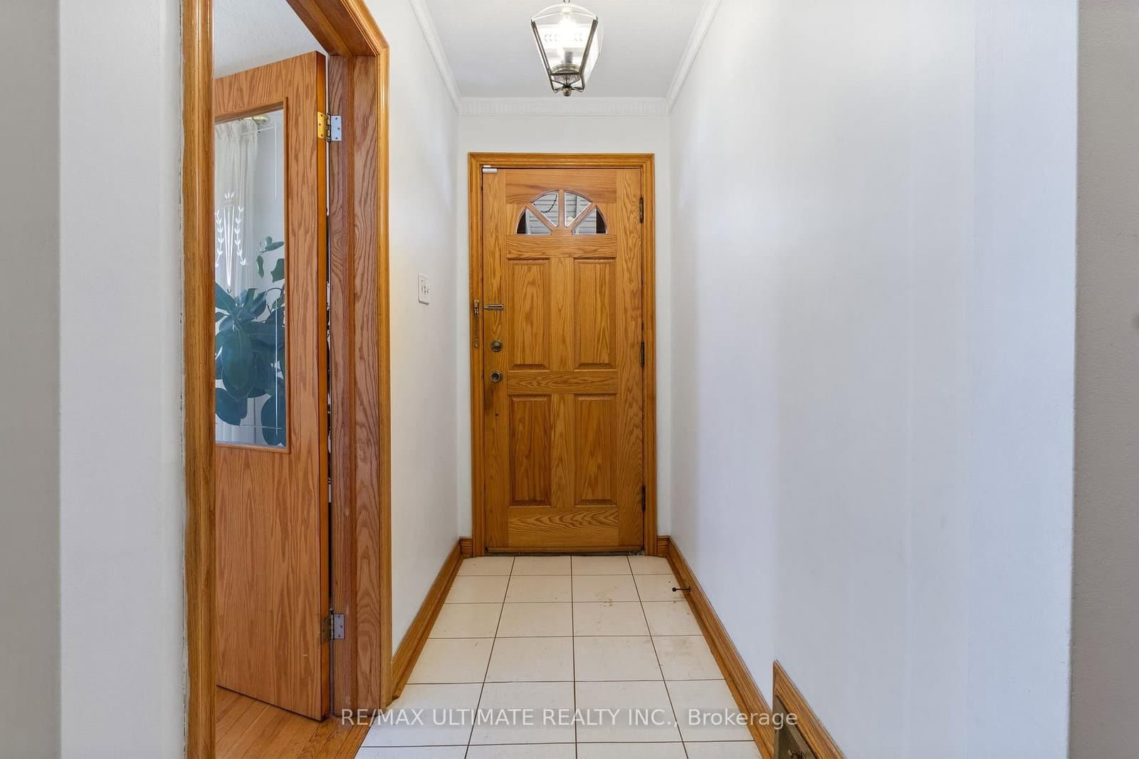 519 Douglas Avenue thumbnail 6