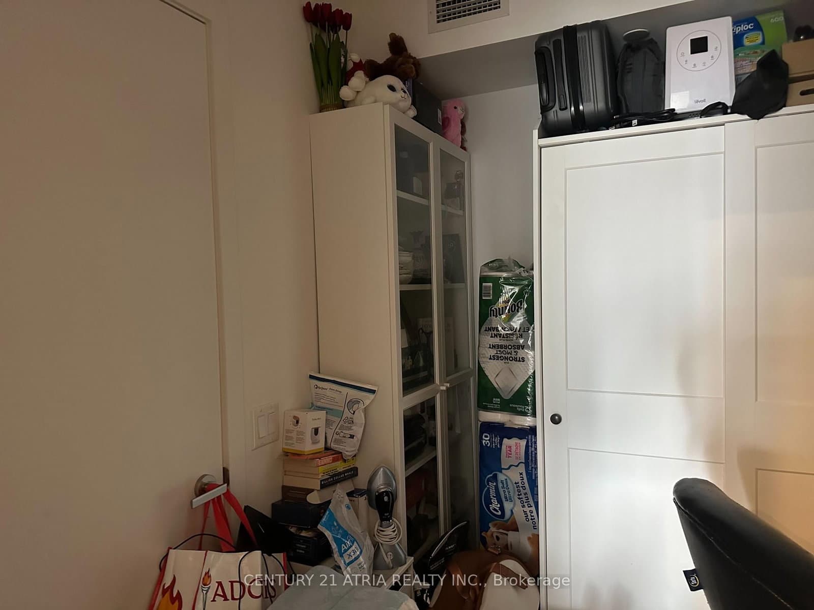 77 Shuter Street, Unit 1616 thumbnail 10