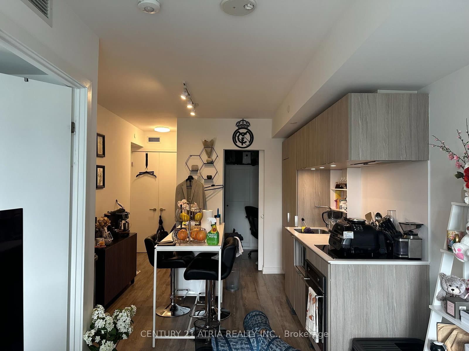 77 Shuter Street, Unit 1616 thumbnail 7