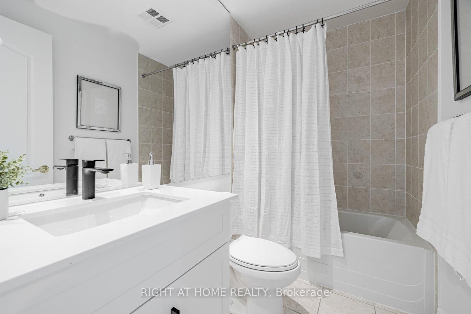 1 Clairtrell Road, Unit RG1 thumbnail 15