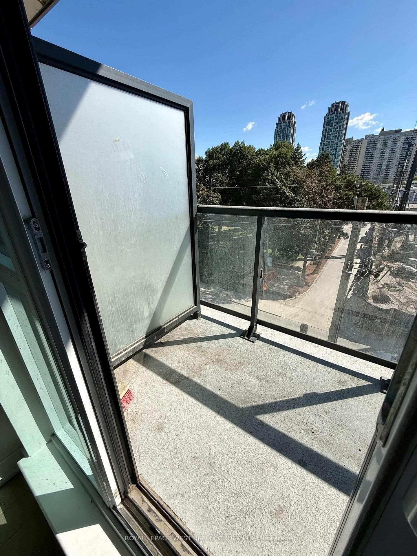 1486 Bathurst Street, Unit 403 thumbnail 18