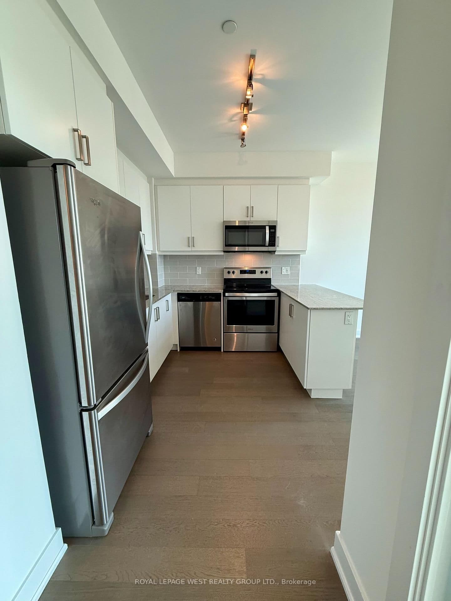 1486 Bathurst Street, Unit 403 thumbnail 5
