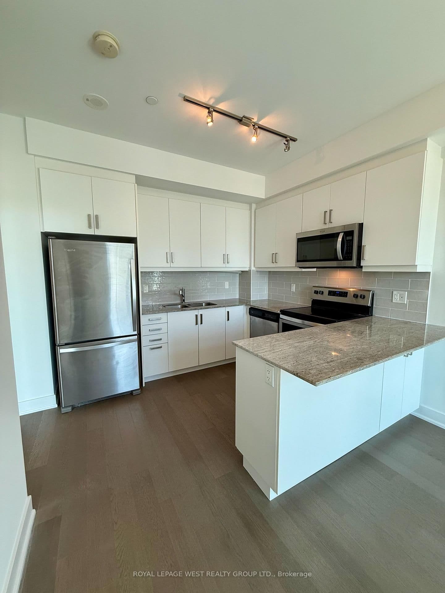 1486 Bathurst Street, Unit 403 thumbnail 6