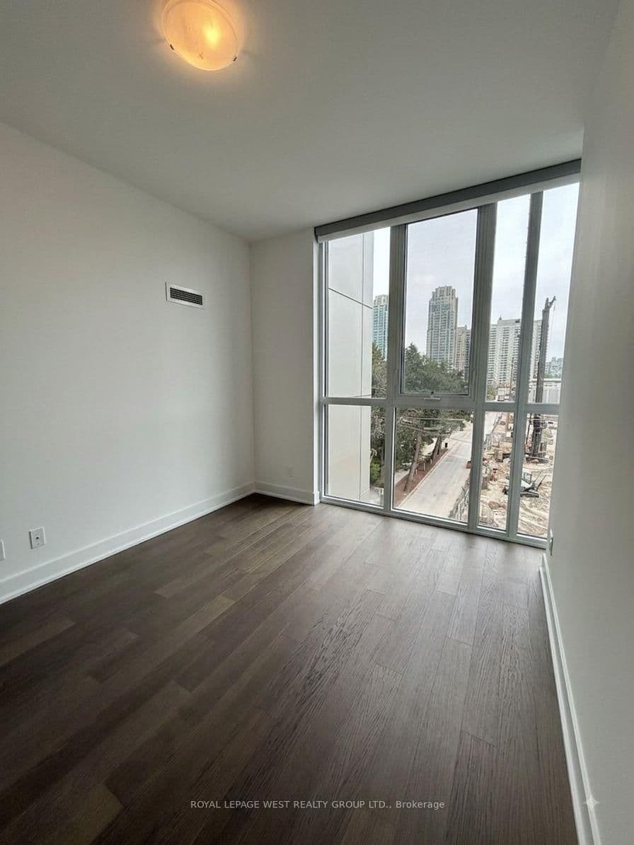 1486 Bathurst Street, Unit 403 thumbnail 9