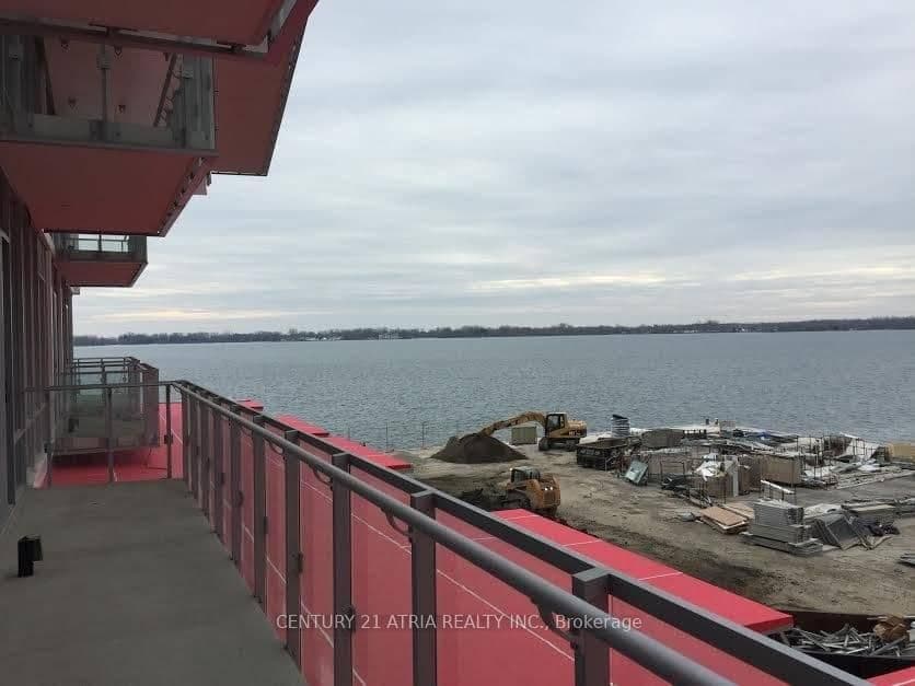 29 Queens Quay E, Unit 304 thumbnail 12