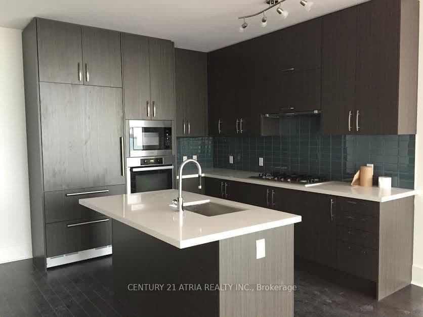 29 Queens Quay E, Unit 304 thumbnail 3