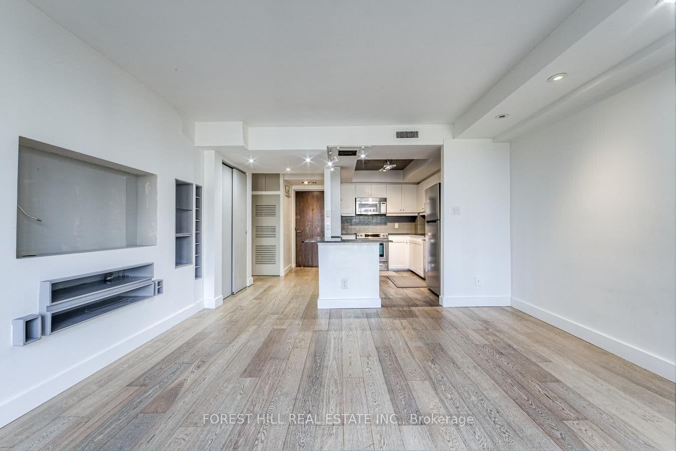 65 Harbour Square, Unit 1707 thumbnail 11