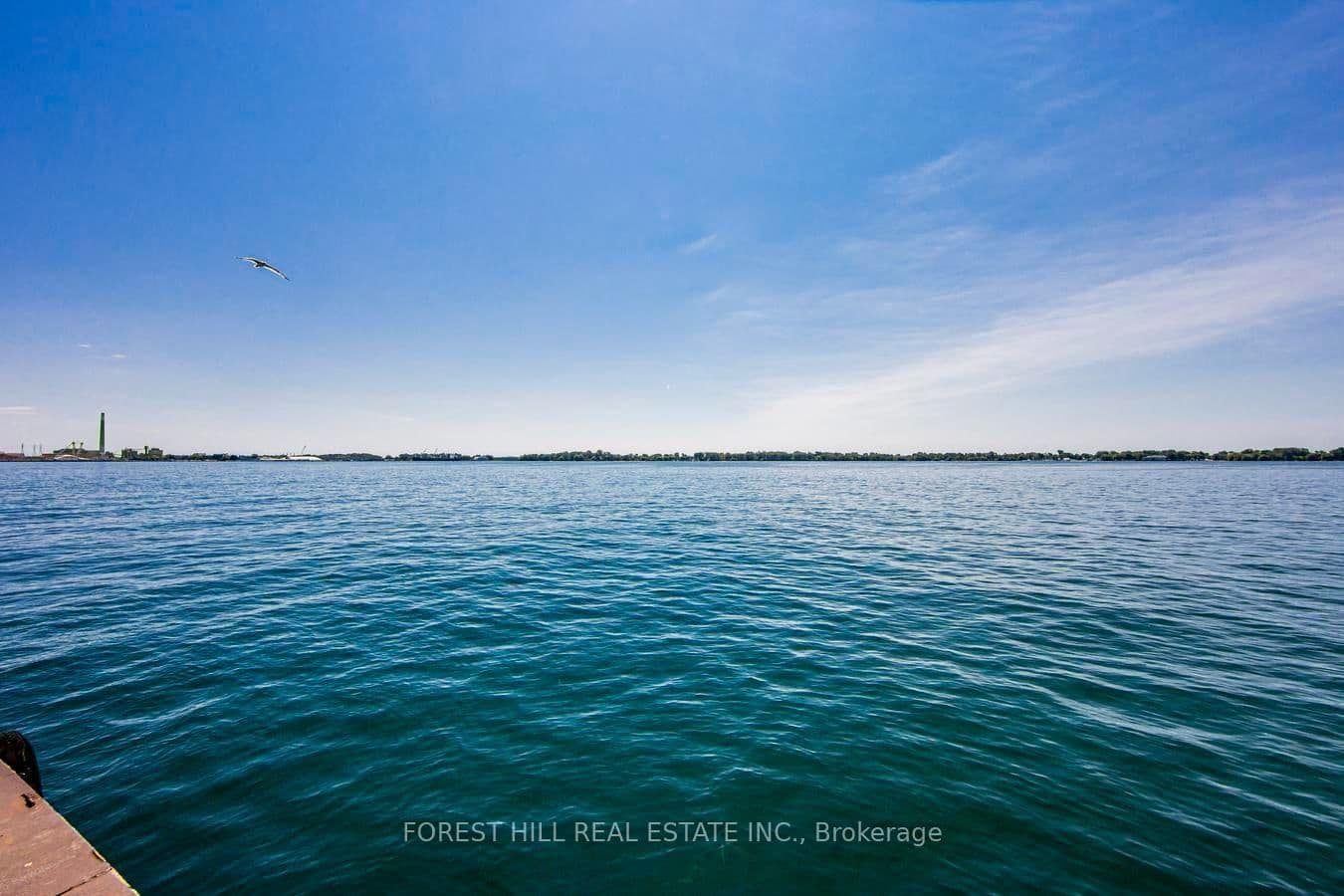 65 Harbour Square, Unit 1707 thumbnail 31