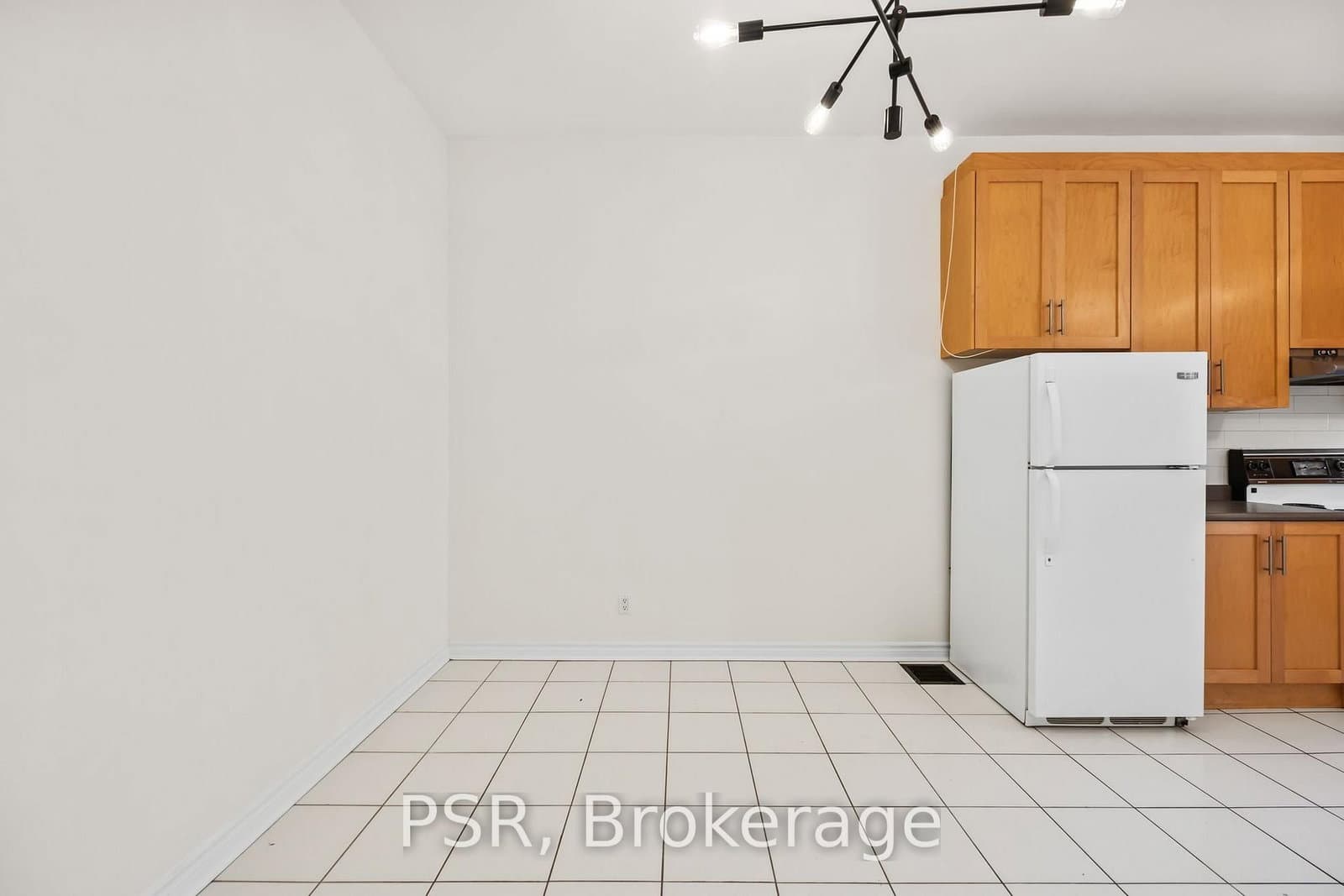 112 Ossington Avenue, Unit Front thumbnail 10