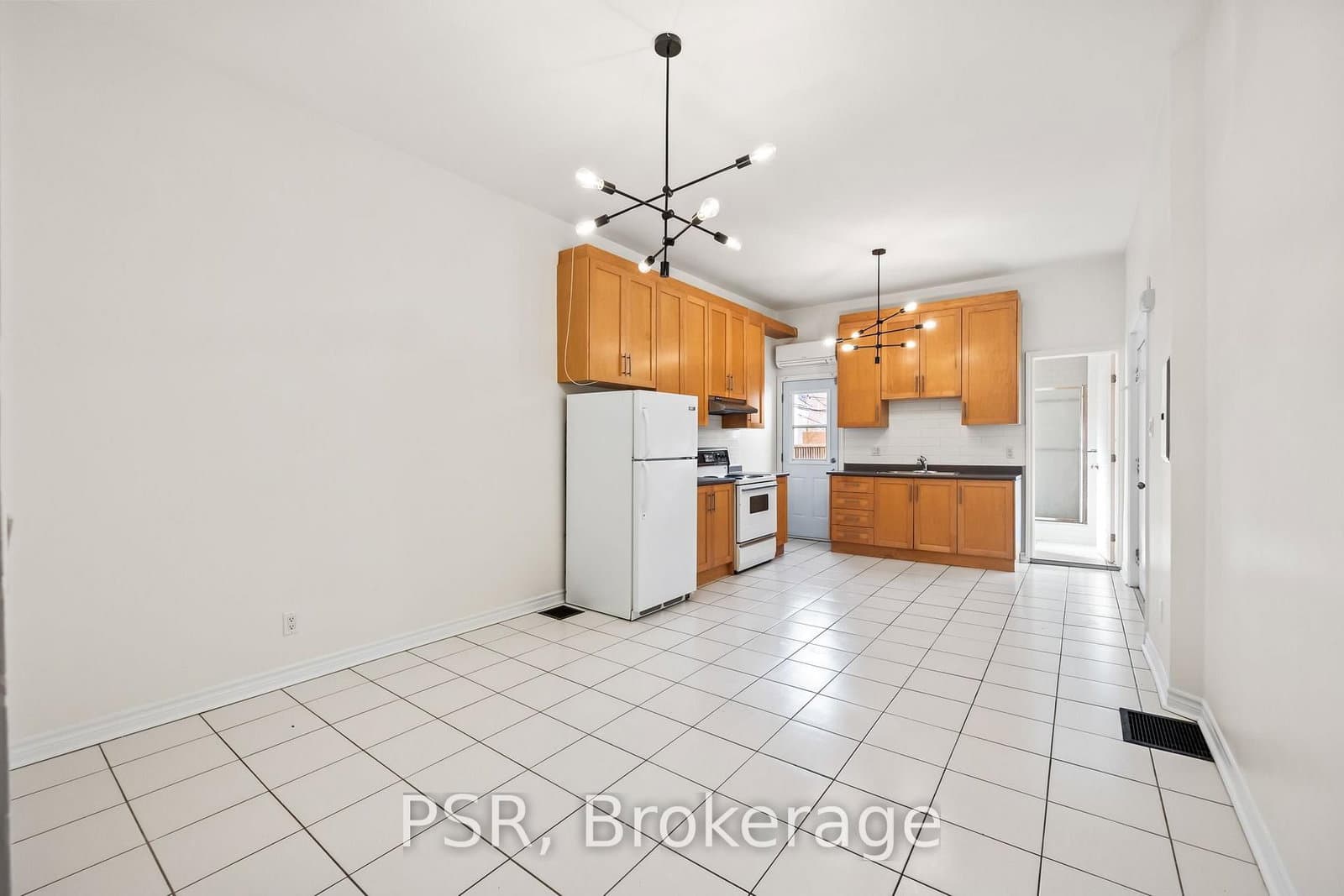 112 Ossington Avenue, Unit Front thumbnail 9