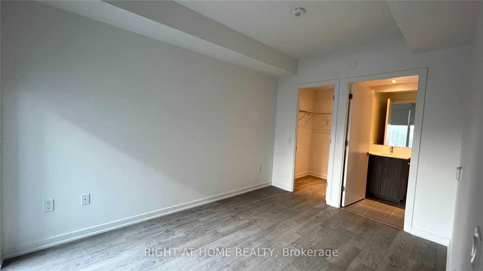50 Power Street, Unit 917 thumbnail 9