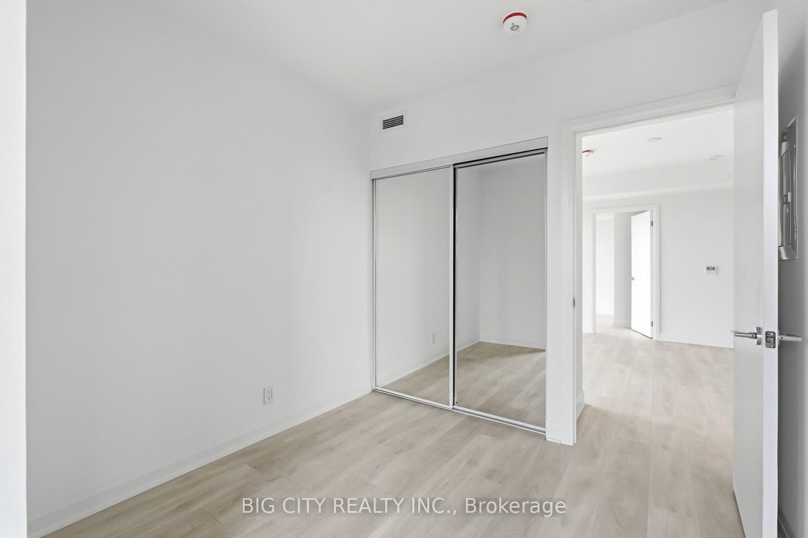 25 Frederick Todd Way, Unit 610 thumbnail 15