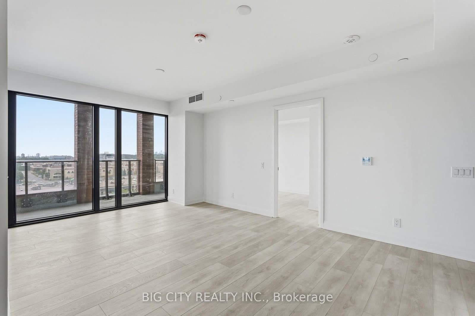 25 Frederick Todd Way, Unit 610 thumbnail 4