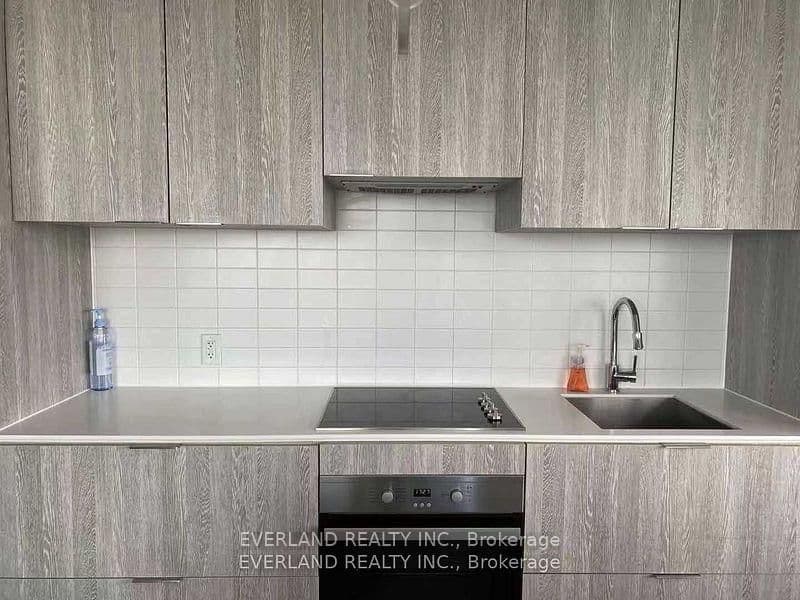 5 St Joseph Street, Unit 3810 thumbnail 13