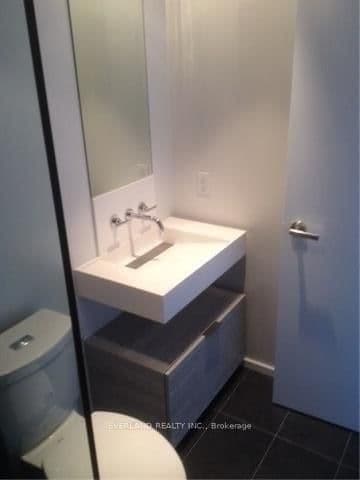 5 St Joseph Street, Unit 3810 thumbnail 5