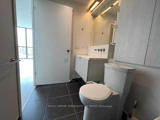 101 Charles Street E, Unit 1202 thumbnail 15