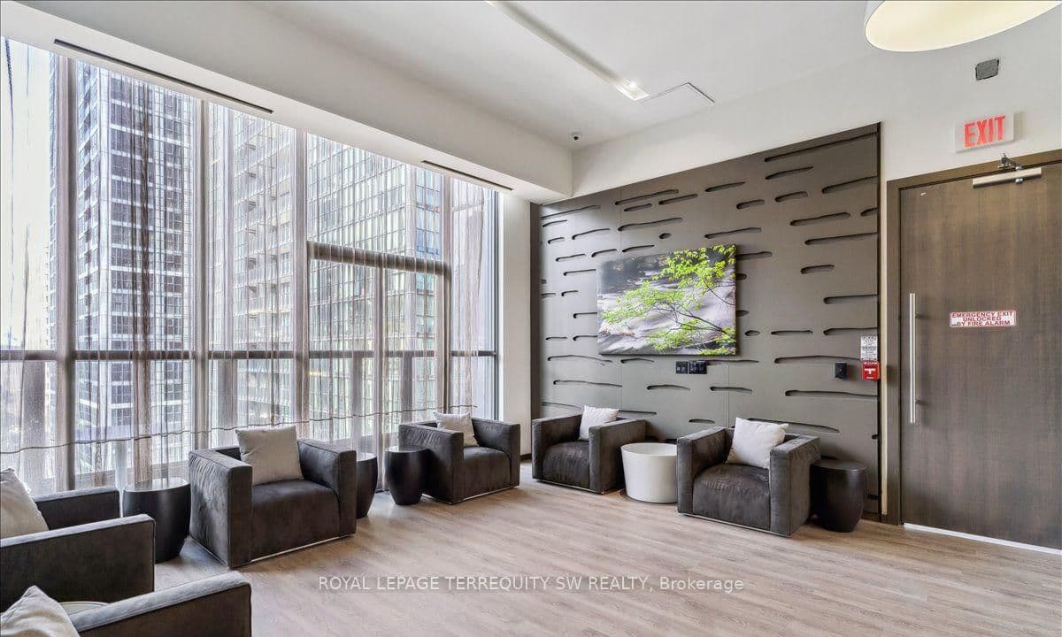 101 Charles Street E, Unit 1202 thumbnail 24