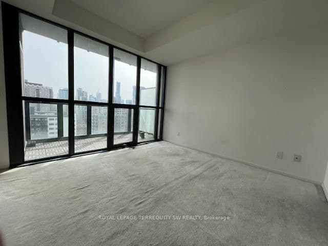 101 Charles Street E, Unit 1202 thumbnail 8
