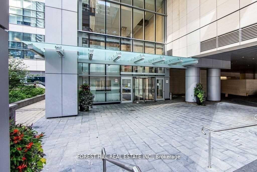 386 Yonge Street, Unit 1615 thumbnail 2