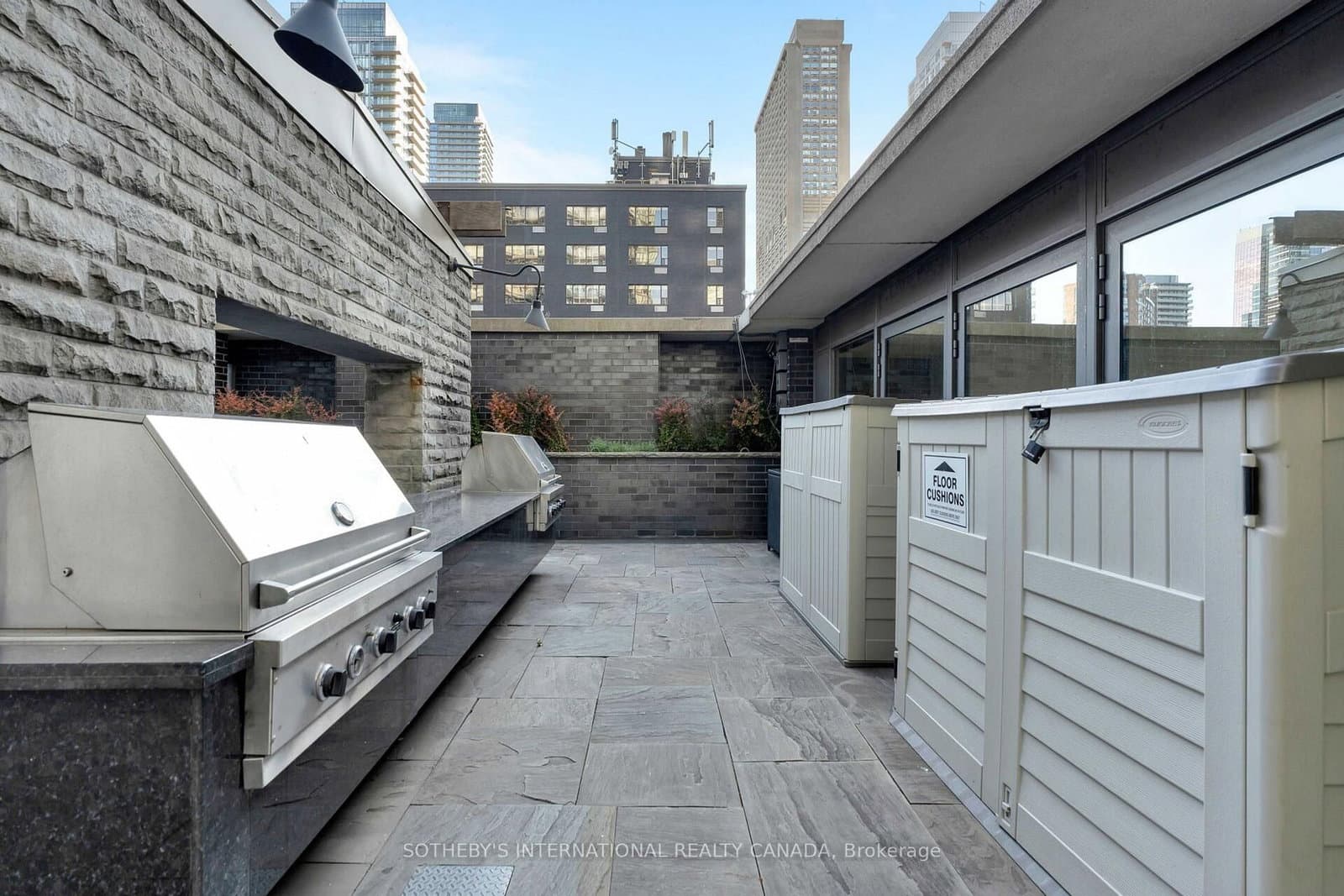 33 Charles Street E, Unit 1611 thumbnail 35