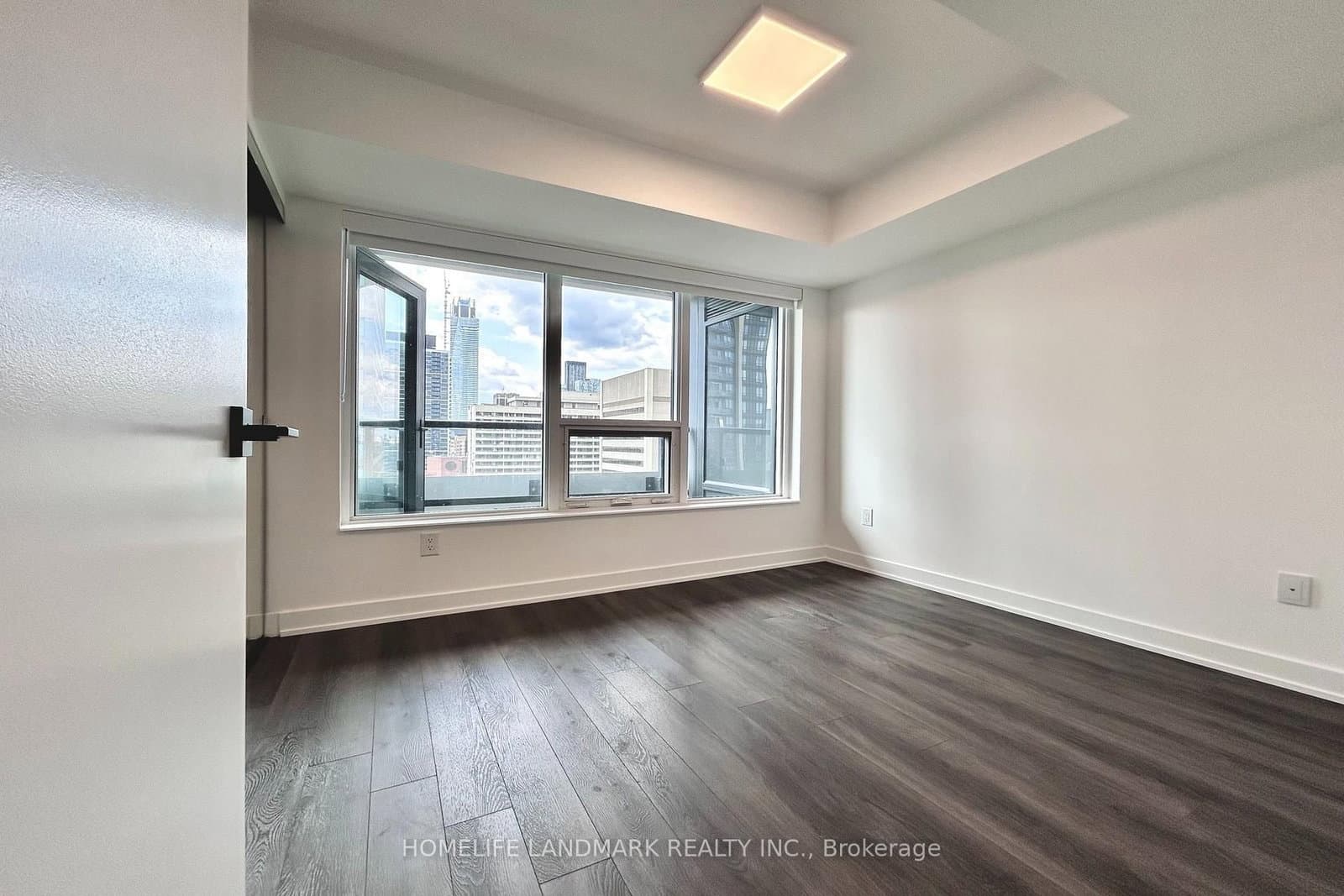 609 Sherbourne Street, Unit 2203 thumbnail 8