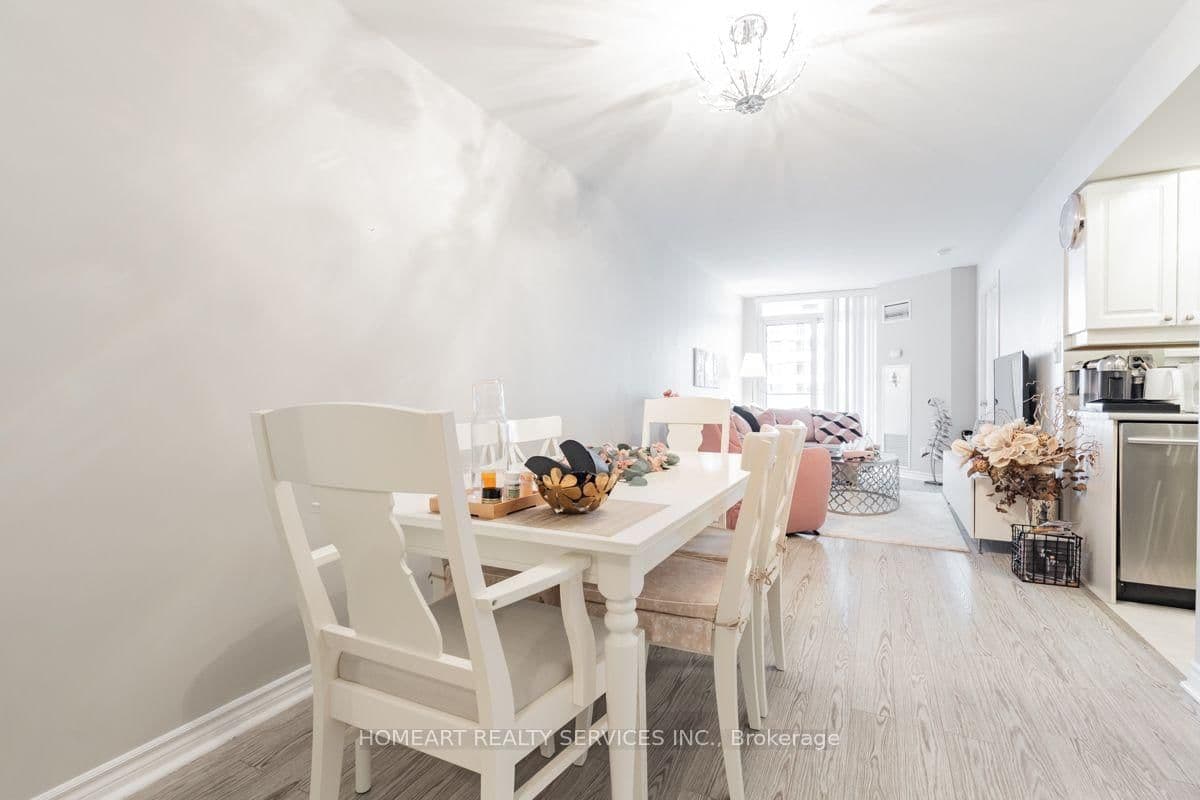 3 Rean Drive, Unit 2012 thumbnail 9