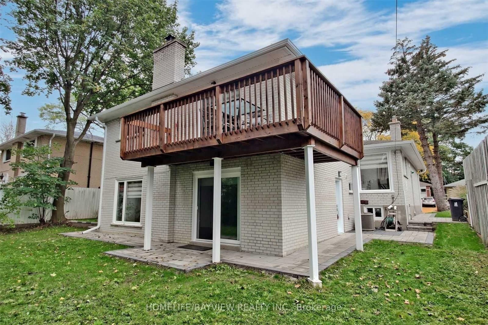 663 Conacher (lower) Drive thumbnail 19