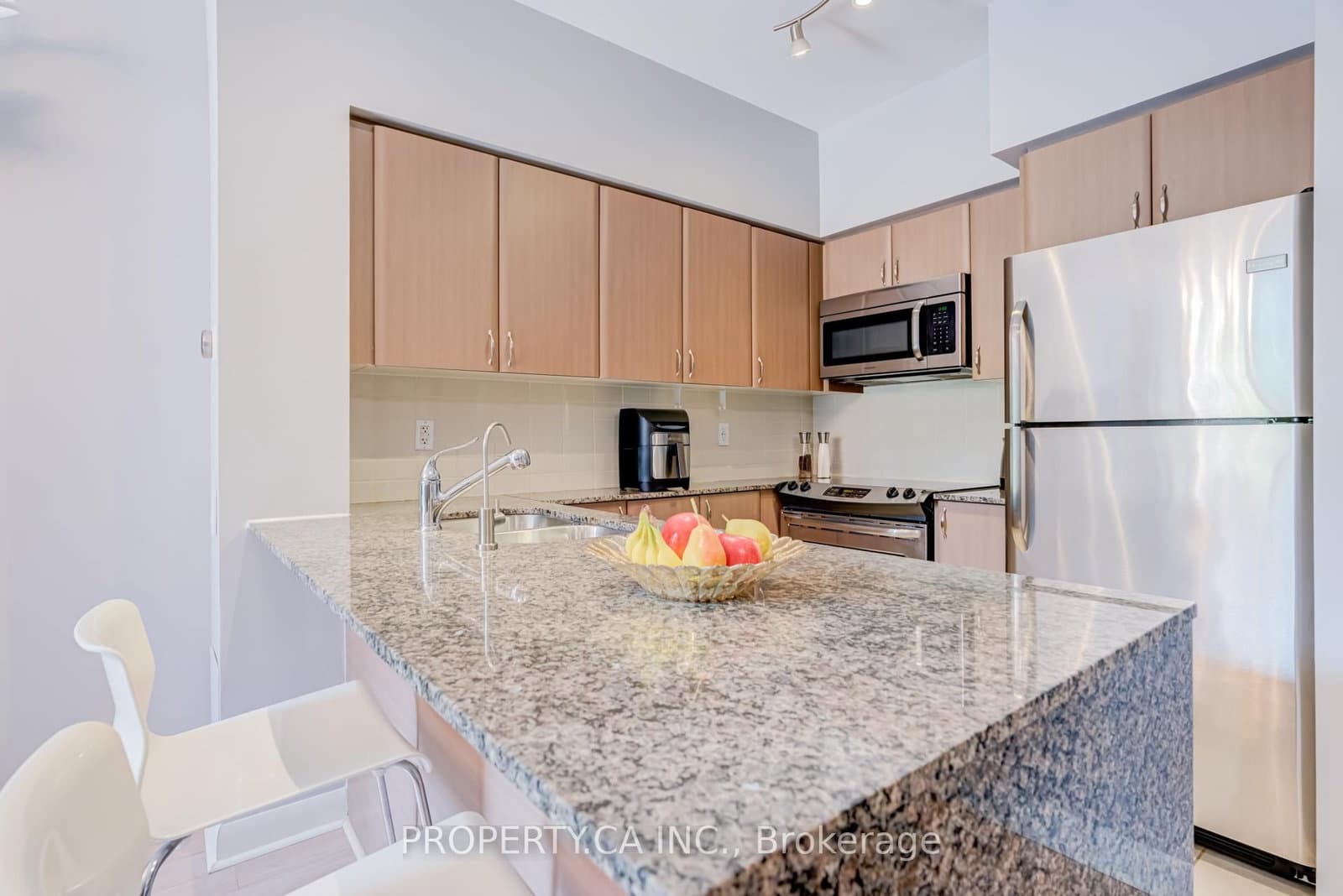 525 Wilson Avenue, Unit 118 thumbnail 2