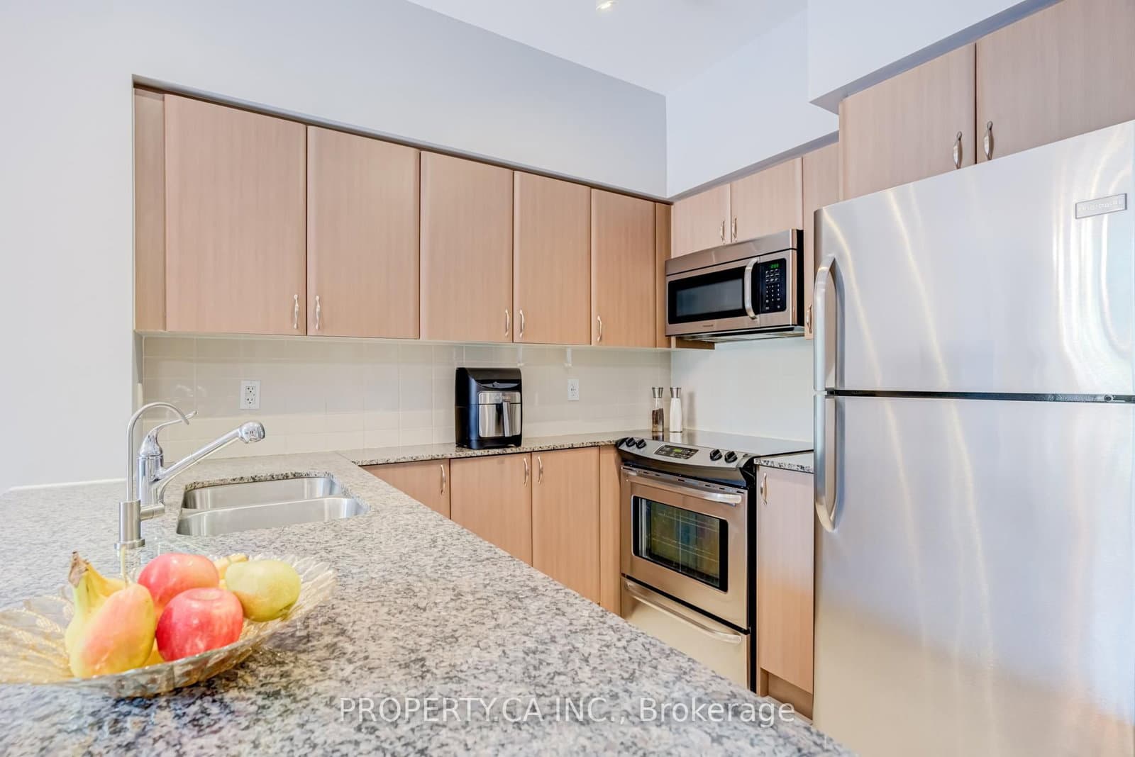 525 Wilson Avenue, Unit 118 thumbnail 3
