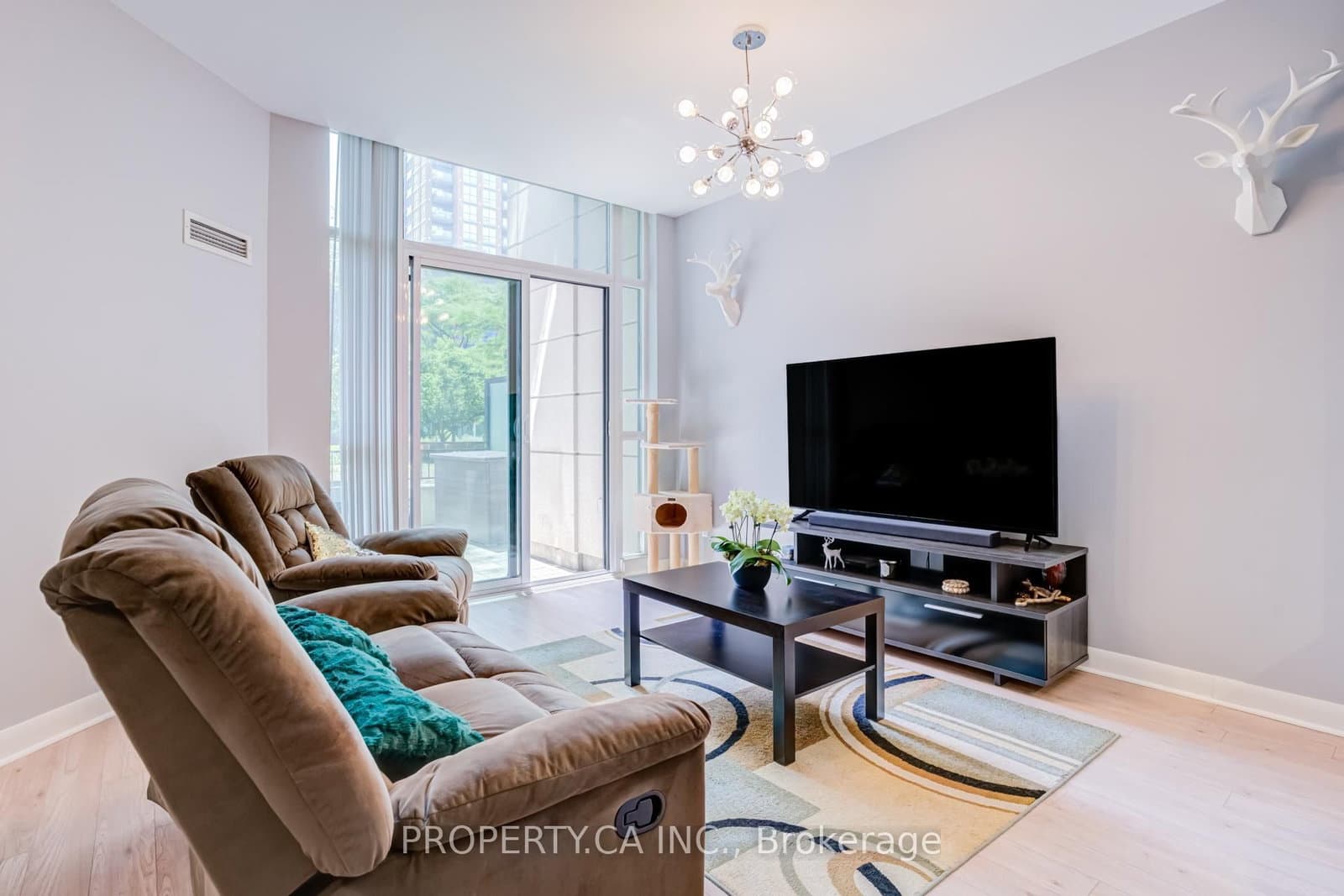 525 Wilson Avenue, Unit 118 thumbnail 9