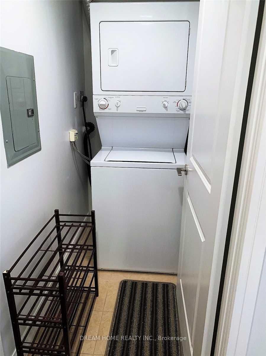 35 Bales Avenue, Unit 1012 thumbnail 5