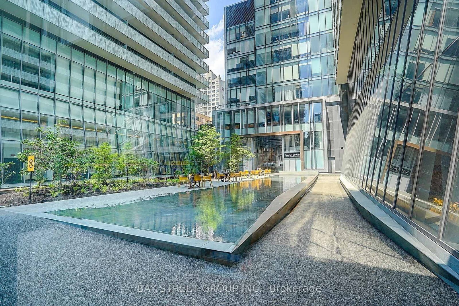 50 Charles Street E, Unit 910 thumbnail 28
