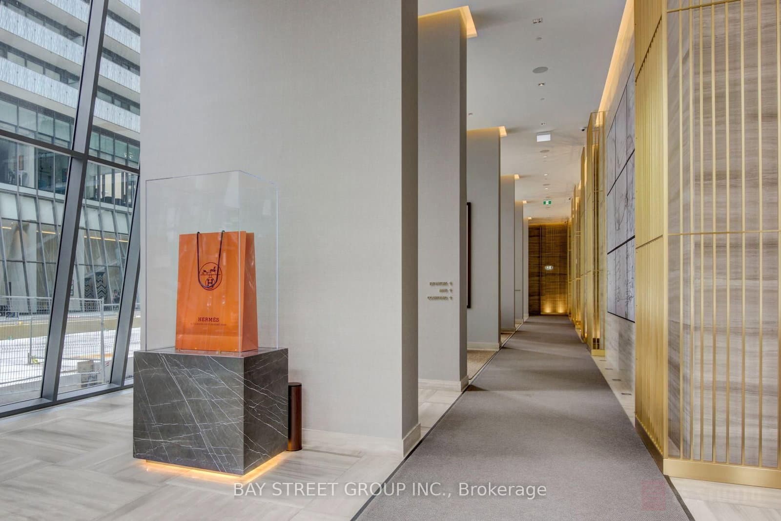 50 Charles Street E, Unit 910 thumbnail 4