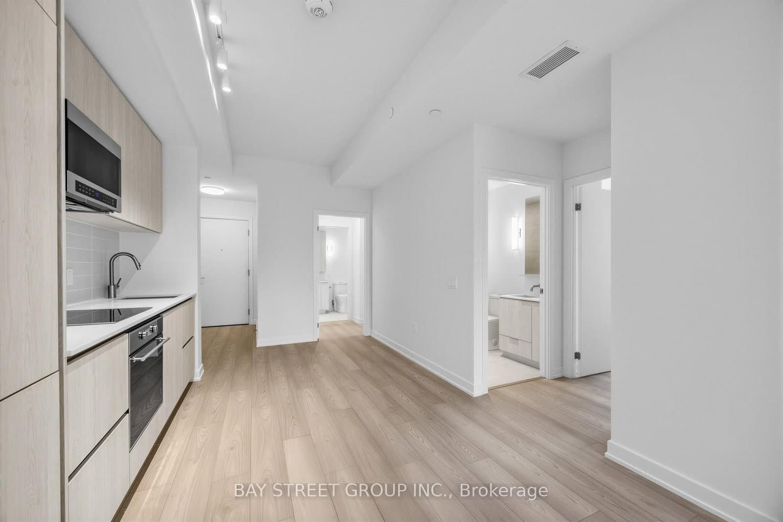 110 Broadway Avenue, Unit 1602 thumbnail 9