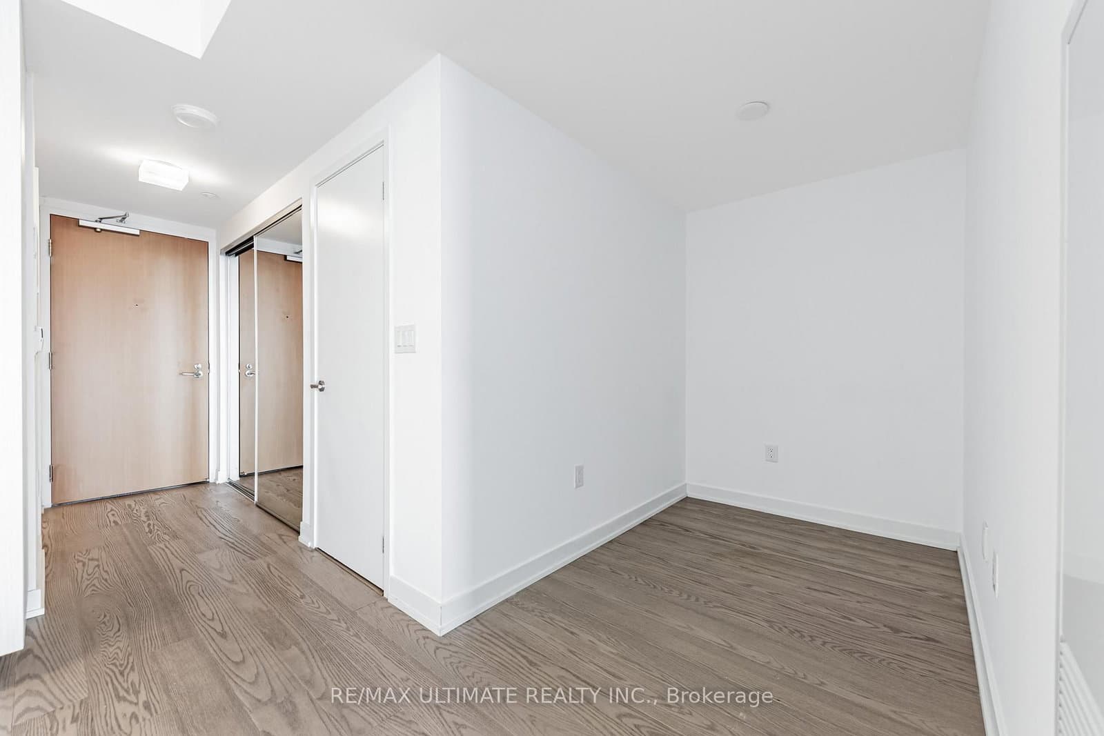 11 Wellesley Street W, Unit 5003 thumbnail 14