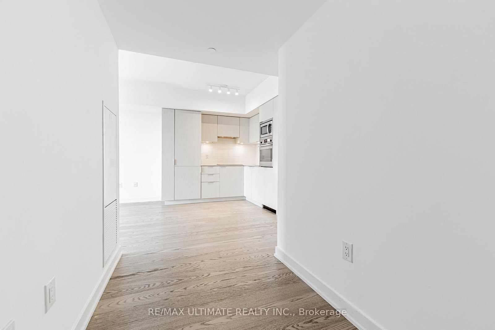 11 Wellesley Street W, Unit 5003 thumbnail 15