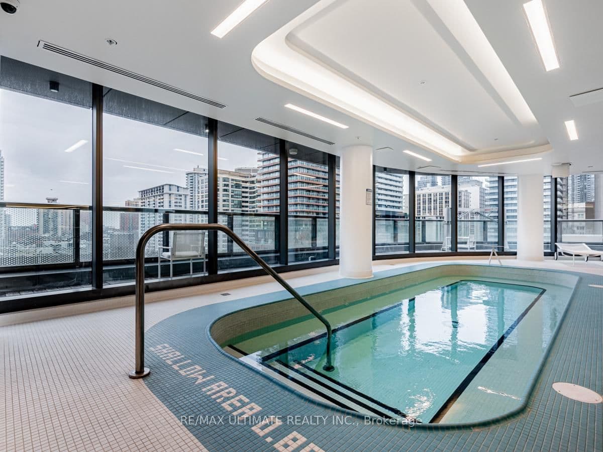 11 Wellesley Street W, Unit 5003 thumbnail 24